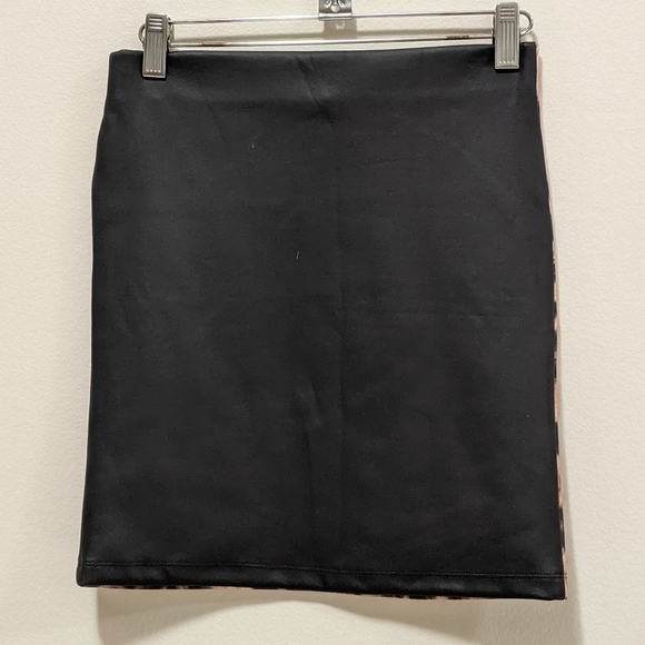 Express Women's Animal Print Mini Skirt Size XS - Picture 5 of 7
